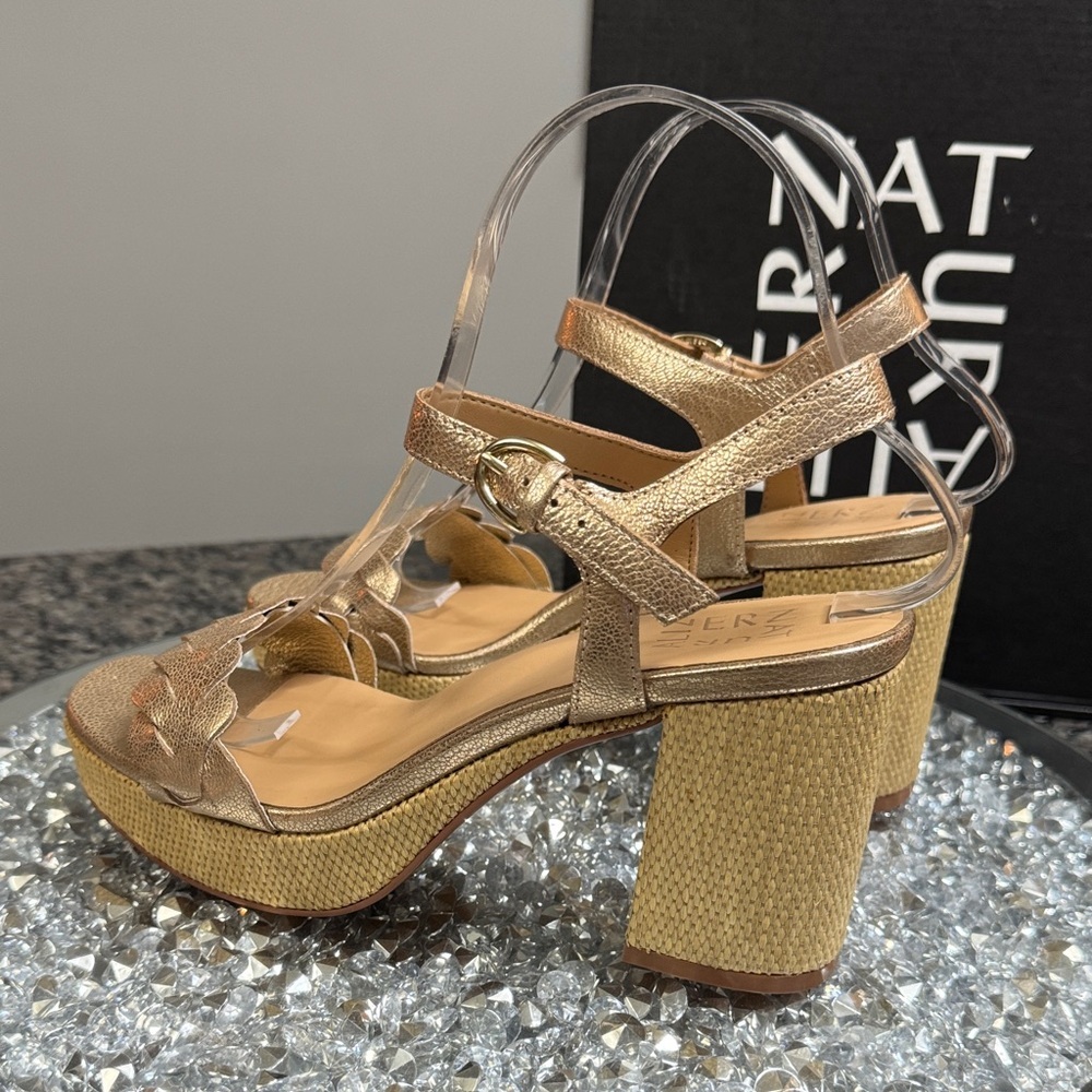 Naturalizer Pandora leather soft Metallic Gold and Platform Heels NEW 7.5 - Picture 8 of 15